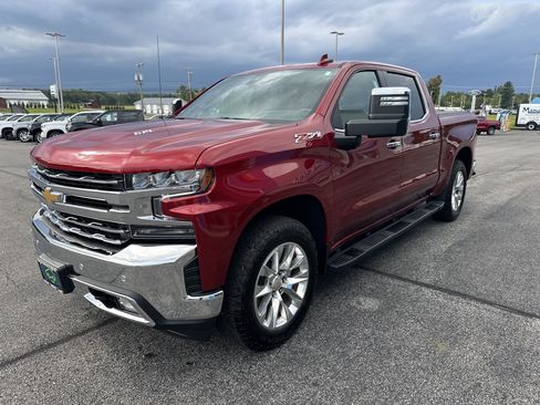 Certified 2021 Chevrolet Silverado 1500 LTZ w/ LTZ Premium Package AWD/4WD image 5