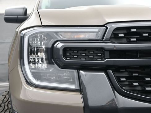 New 2025 Ford Ranger XLT w/ FX4 Off-Road Package image 14