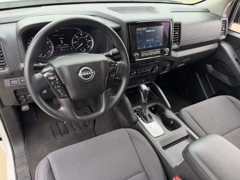 Used 2024 Nissan Frontier S image 12
