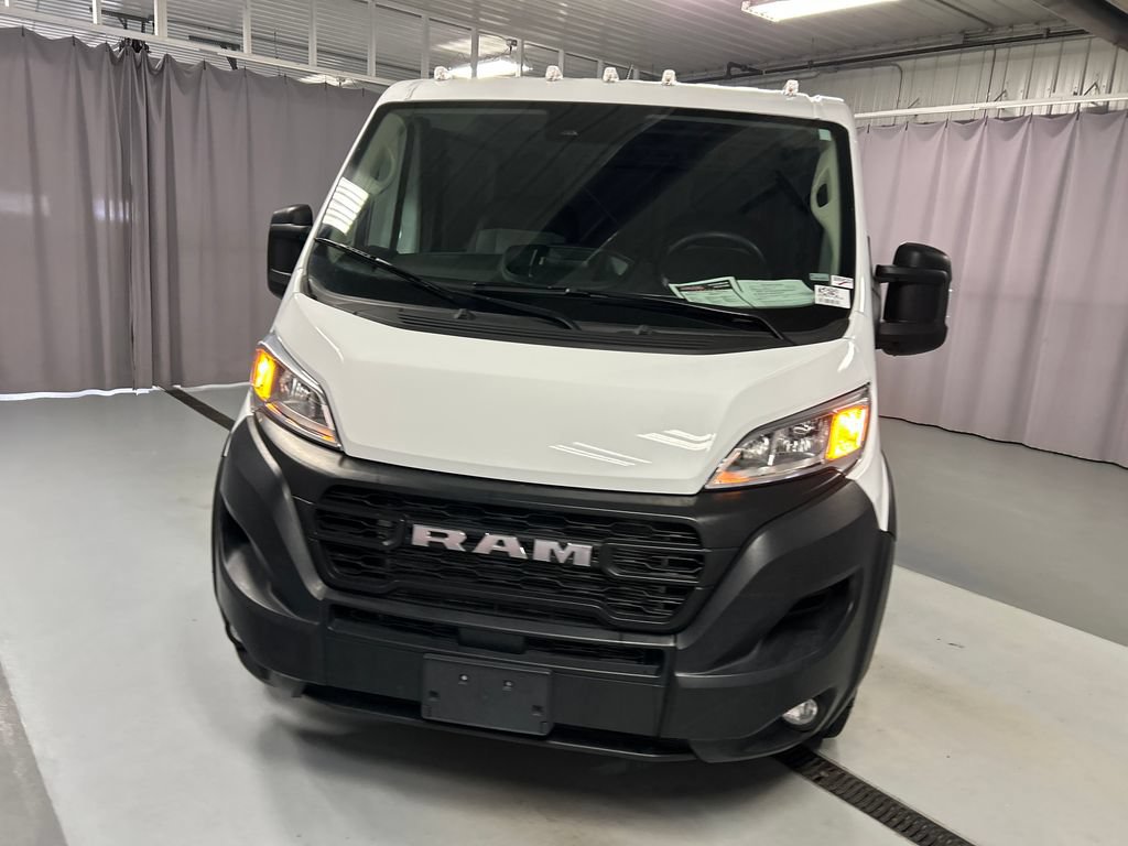 Used 2025 RAM ProMaster 2500 w/ Convenience Group FWD image 2
