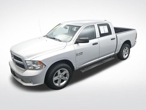 Used 2017 RAM 1500 Express AWD/4WD image 21