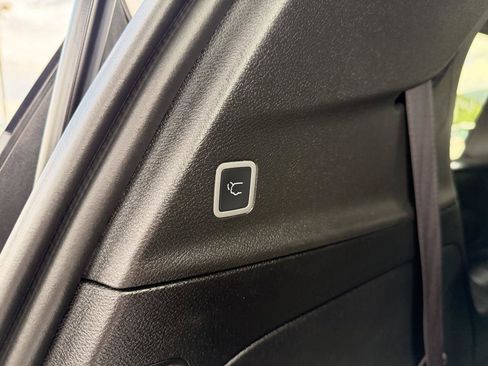 Used 2026 Chrysler Pacifica Select FWD image 20