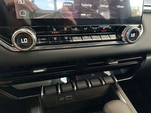 New 2026 GMC Canyon Elevation w/ Convenience Package image 23