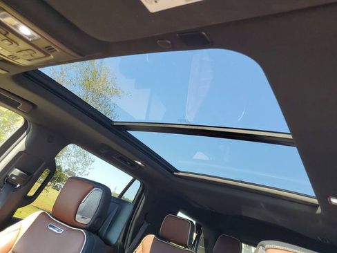 Used 2024 GMC Yukon Denali Ultimate image 10