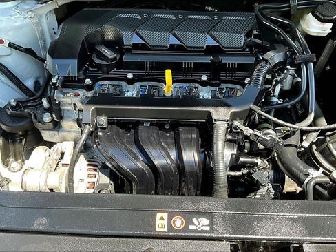 Used 2025 Hyundai Venue SEL FWD image 31