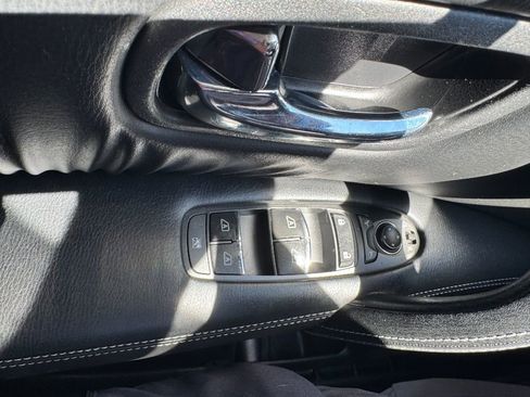 Used 2019 Nissan Armada SL w/ Premium Package image 21