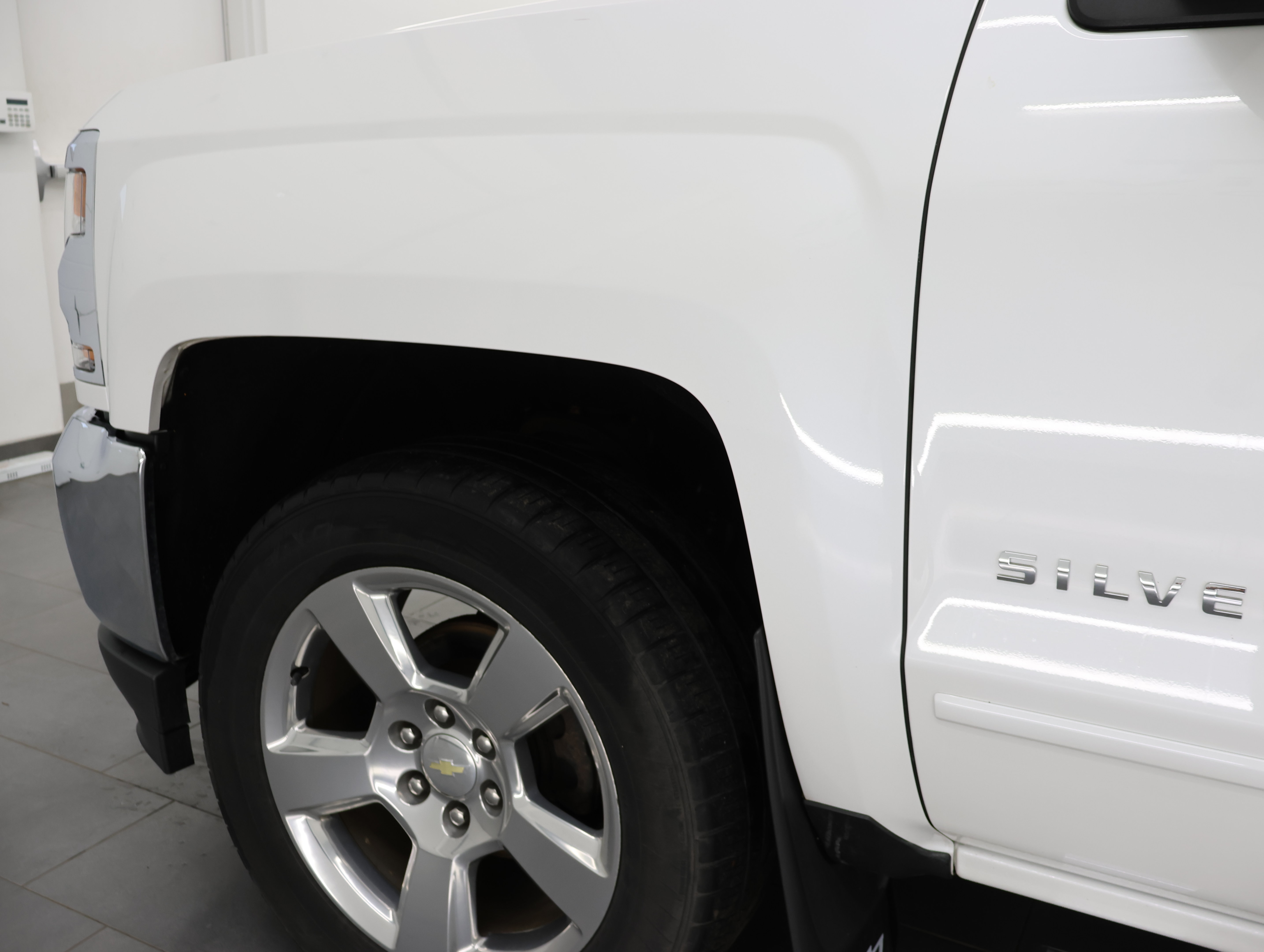 Used 2016 Chevrolet Silverado 1500 LT w/ All Star Edition AWD/4WD image 31
