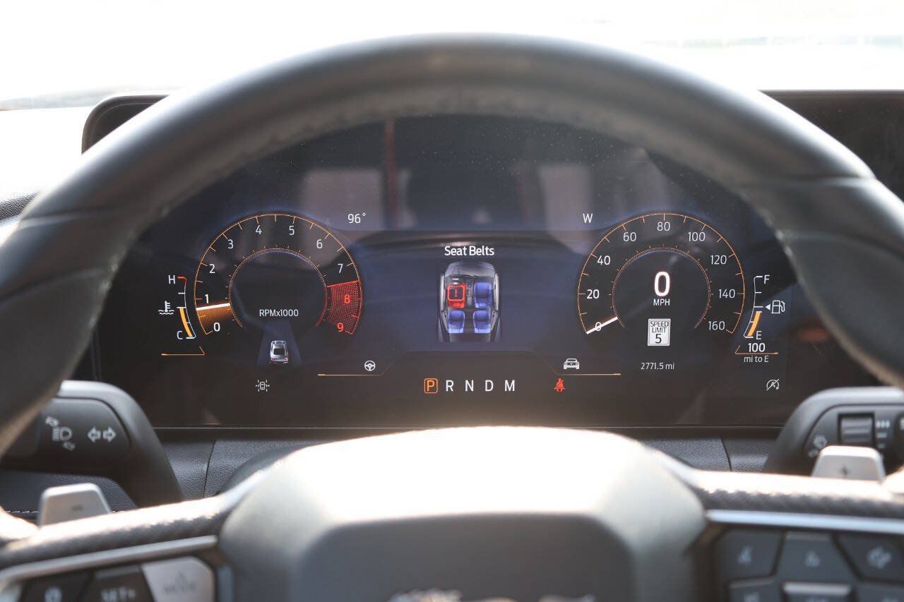 Used 2025 Ford Mustang GT Premium RWD image 17