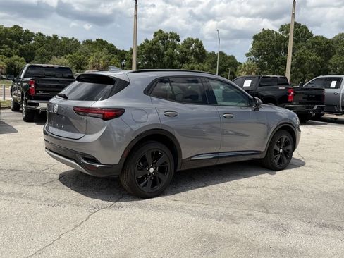 Used 2021 Buick Envision Essence w/ Sport Touring Package FWD image 4
