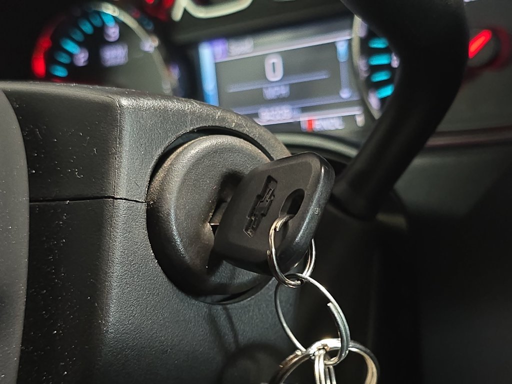 Used 2018 Chevrolet Silverado 2500 LTZ w/ Snow Plow Prep Package AWD/4WD image 20