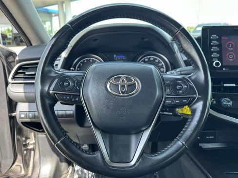 Used 2024 Toyota Camry SE FWD image 17