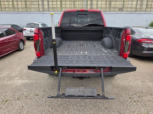 Used 2017 Ford F250 Lariat w/ Lariat Ultimate Package AWD/4WD image 8