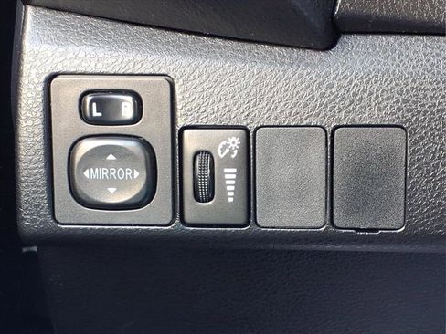 Used 2016 Toyota Corolla S image 26