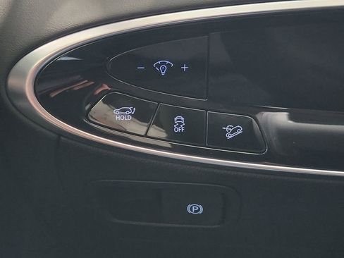 New 2026 Genesis GV70 2.5T Advanced AWD/4WD image 18