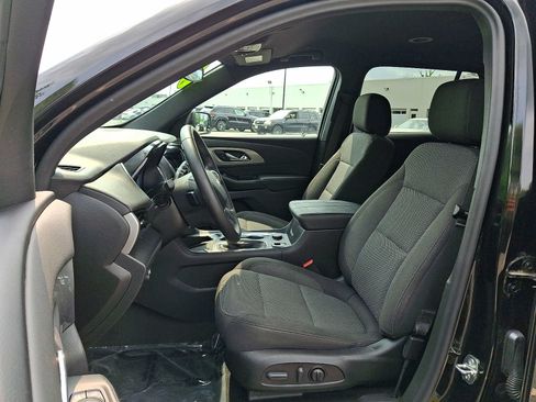 Used 2023 Chevrolet Traverse LT AWD/4WD image 15