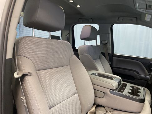 Used 2015 Chevrolet Silverado 2500 W/T image 40