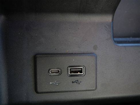 Used 2023 GMC Sierra 1500 Denali Ultimate image 25