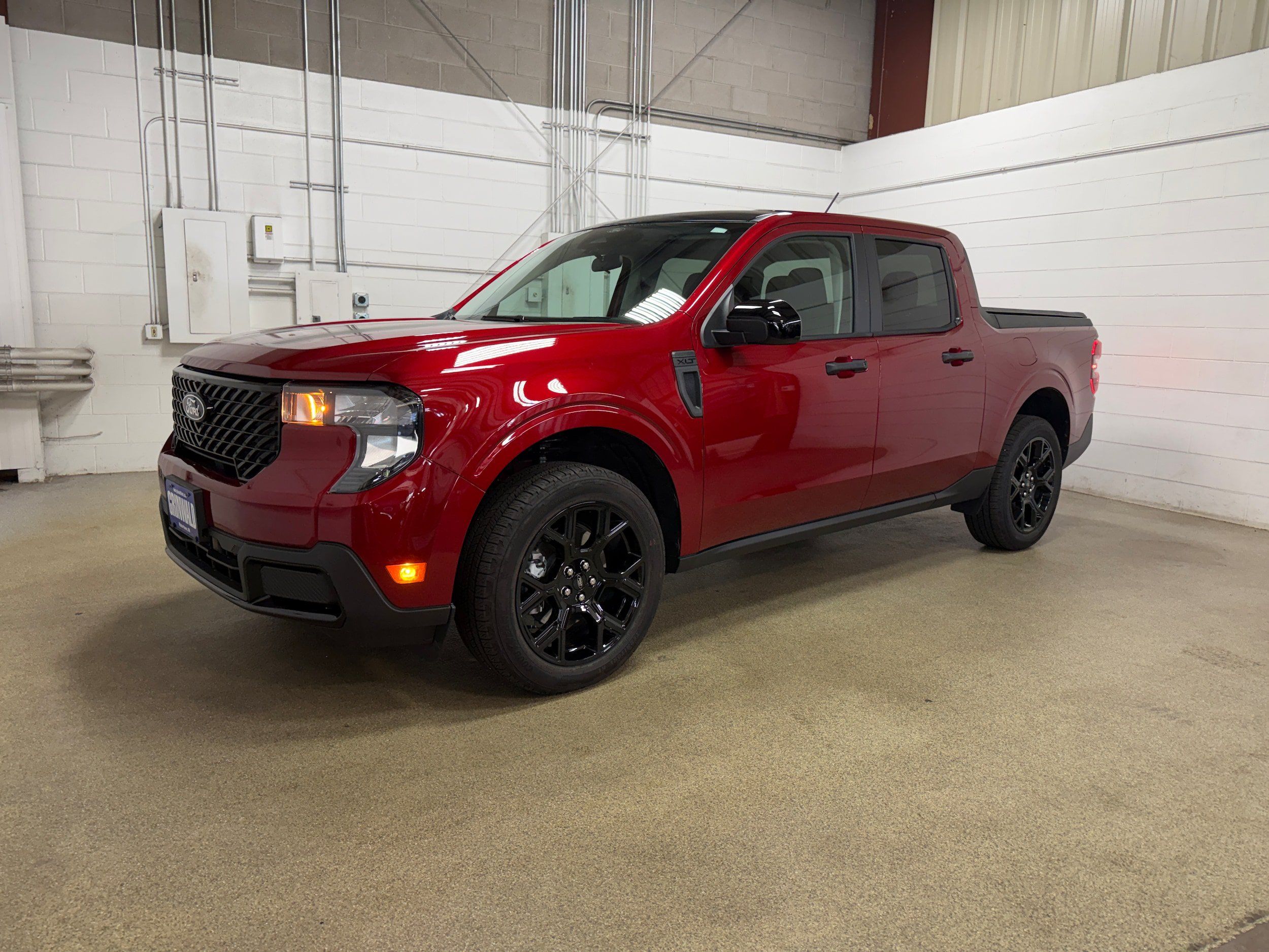 Used 2026 Ford Maverick XLT AWD/4WD image 2