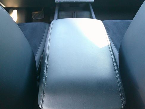 Used 2023 Fisker Ocean One image 33