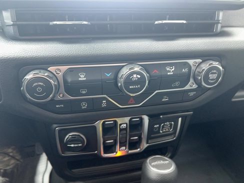 New 2026 Jeep Gladiator Sport image 37