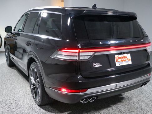 Used 2022 Lincoln Aviator Reserve w/ Equipment Group 201A AWD/4WD image 9