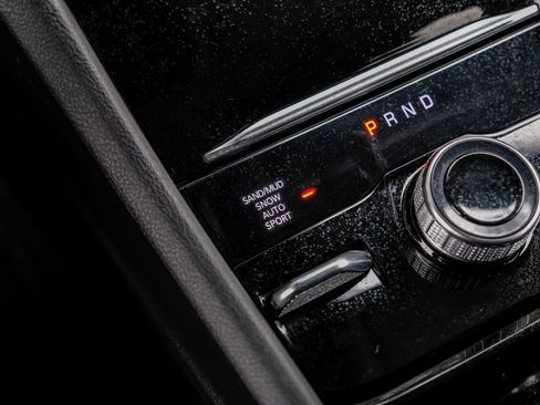 Used 2023 Jeep Grand Cherokee L Limited image 35