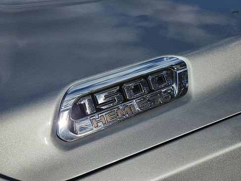 Used 2020 RAM 1500 Laramie image 33