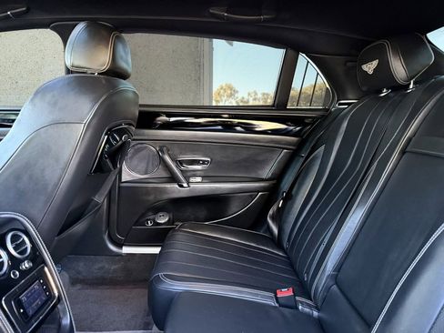 Used 2014 Bentley Flying Spur W12 image 30