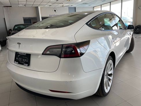 Used 2022 Tesla Model 3 image 7