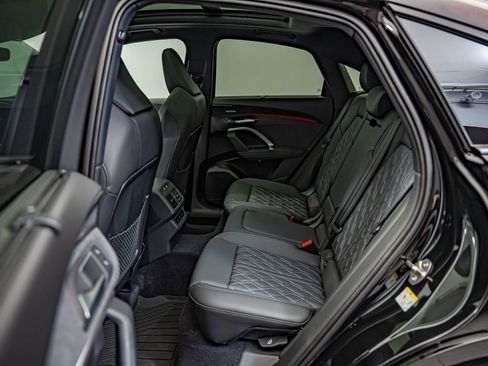 New 2026 Audi SQ5 Prestige AWD/4WD image 33