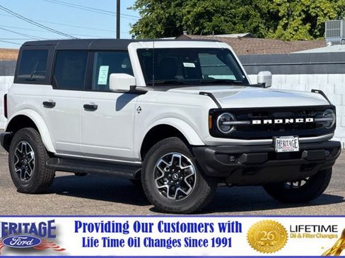 New 2026 Ford Bronco Outer Banks AWD/4WD image 2