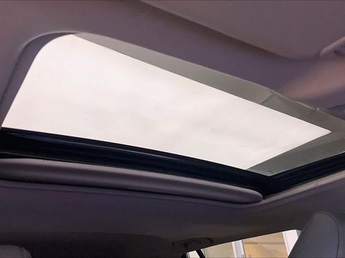 Used 2023 Toyota RAV4 Limited image 14