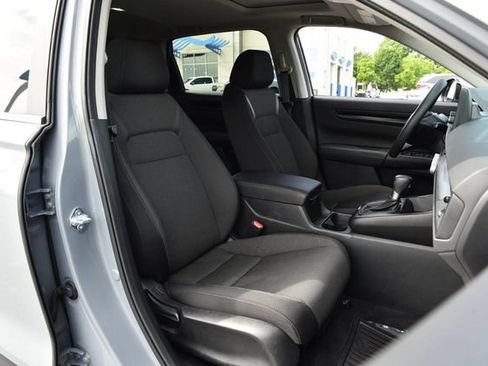 Used 2025 Honda CR-V EX image 20