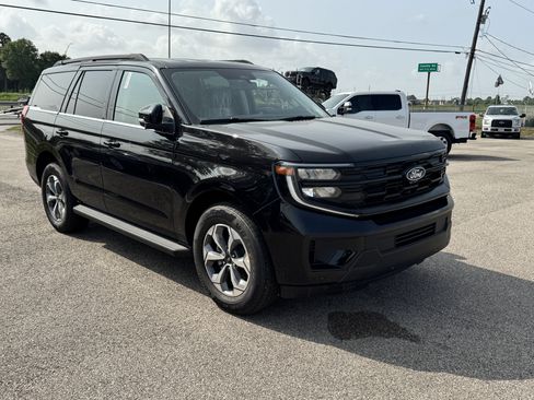 New 2027 Ford Expedition Active RWD image 1