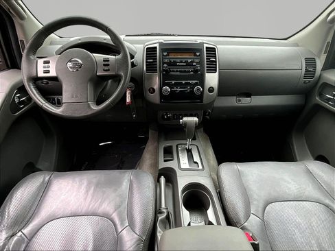 Used 2012 Nissan Frontier SL AWD/4WD image 8