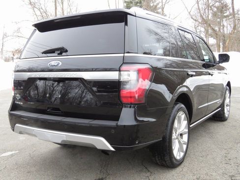 Used 2019 Ford Expedition Platinum image 5