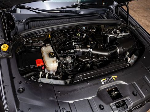 Used 2021 Jeep Grand Cherokee L Laredo AWD/4WD image 37