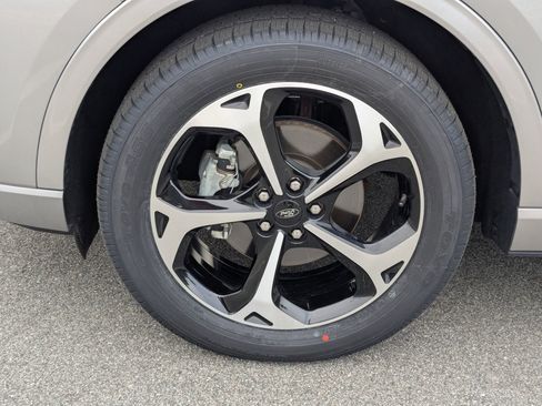 Certified 2023 Ford Escape ST-Line Select w/ Tech Pack #2 image 10