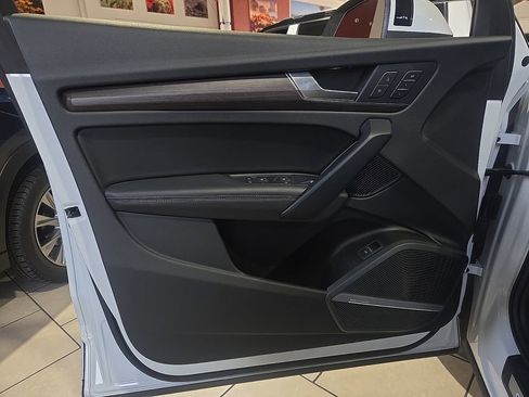 Used 2023 Audi Q5 2.0T Premium Plus AWD/4WD image 17