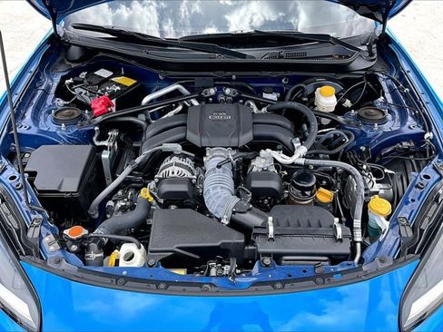 Used 2024 Toyota GR86 Premium RWD image 11