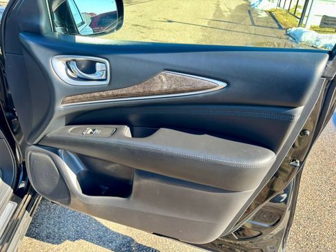 Used 2015 INFINITI QX60 AWD w/ Premium Package image 10