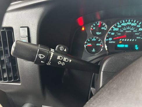 Used 2011 Chevrolet Express 1500 image 43