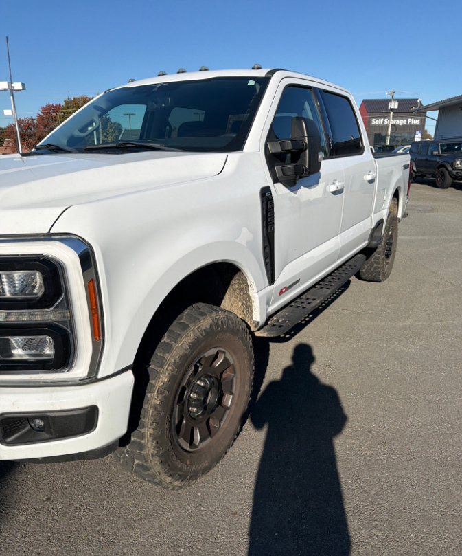 Used 2023 Ford F250 XLT w/ Black Appearance Package AWD/4WD image 3