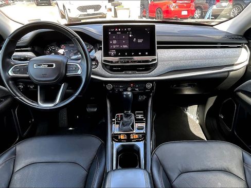 Used 2022 Jeep Compass Latitude w/ Sun and Sound Group AWD/4WD image 15