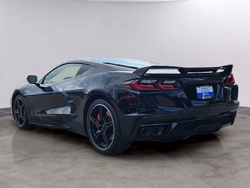 Used 2023 Chevrolet Corvette Stingray Coupe w/ Z51 Performance Package RWD image 27