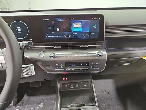 Used 2025 Hyundai Kona Limited image 20