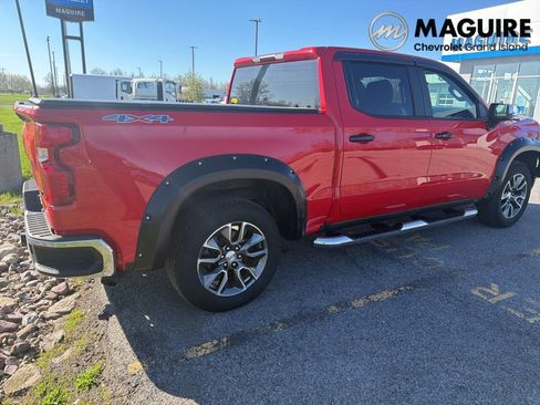 Used 2024 Chevrolet Silverado 1500 LT AWD/4WD image 1