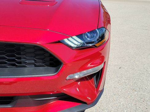 Used 2022 Ford Mustang Convertible w/ Equipment Group 101A image 8