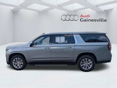 Used 2024 Chevrolet Suburban Premier AWD/4WD image 10