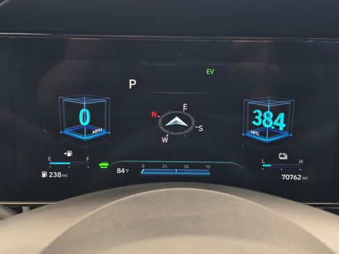 Used 2023 Hyundai Elantra Limited FWD image 16